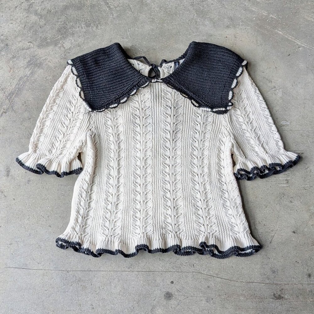 H&M Divided White and Black Collared Short Sleeve Crochet Knit Top medium NWT